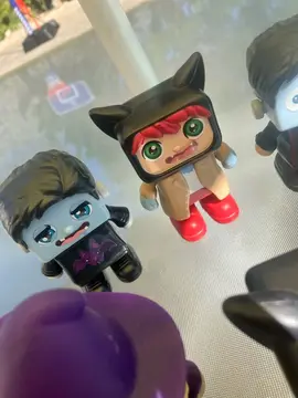 figurines