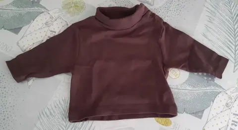 Sous-pull marron 6 mois