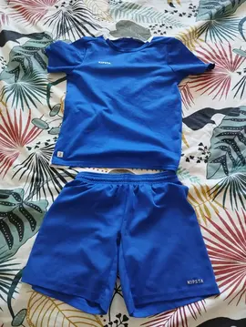 Tenue de foot enfant 8-10 ans Decathlon
