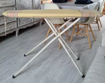 Table à repasser