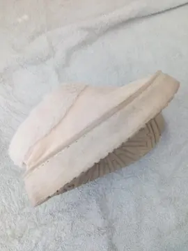 Fluffy slippers taille 36-37