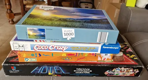 Lot jeux de société et puzzle