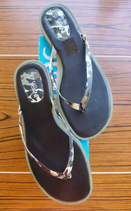 Tongs Kaki 39
