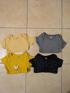 Lot de bodies 18 mois
