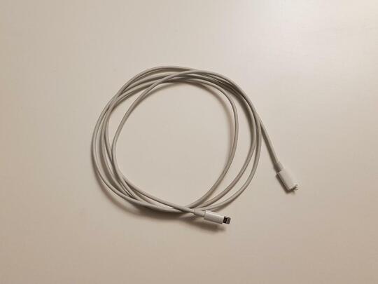 Câble/Chargeur lightening vers USB-C blanc APPLE