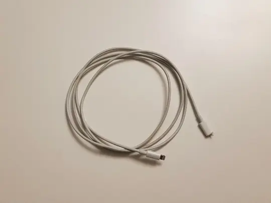 Câble/Chargeur lightening vers USB-C blanc APPLE