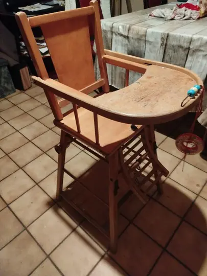 Chaise haute bois