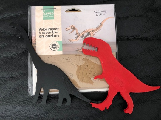 Décoration dinosaures bois et carton