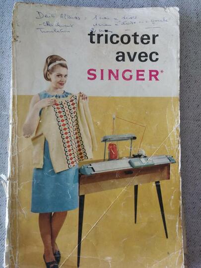Machine à tricoter SINGER