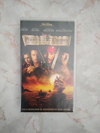 cassette vidéo film d'aventure Johnny Depp
