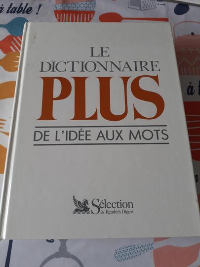 Livre " Le Dictionnaire PLUS "